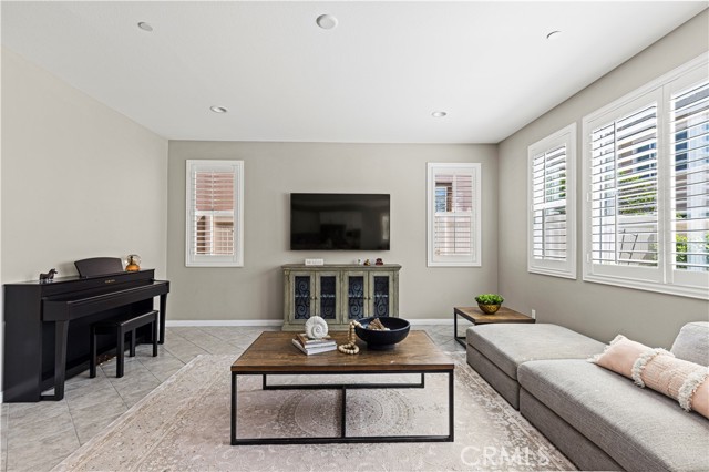 16087 Apricot Ave, Chino CA: https://media.crmls.org/medias/f54697cb-f388-43f9-8c23-8a80bf4602a2.jpg