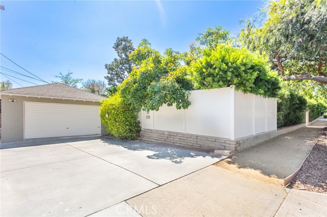 Detail Gallery Image 30 of 30 For 301 S Sunset Canyon Dr, Burbank,  CA 91501 - 3 Beds | 1/1 Baths