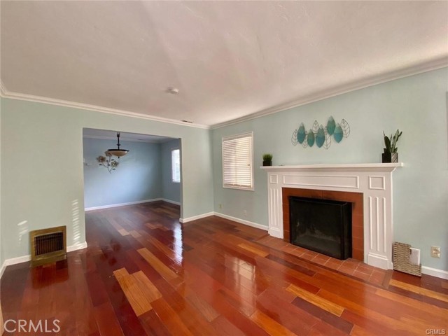 2702 99th Avenue, Oakland CA: https://media.crmls.org/medias/f5472a54-9d2f-47b0-8247-0f2e9cace03b.jpg