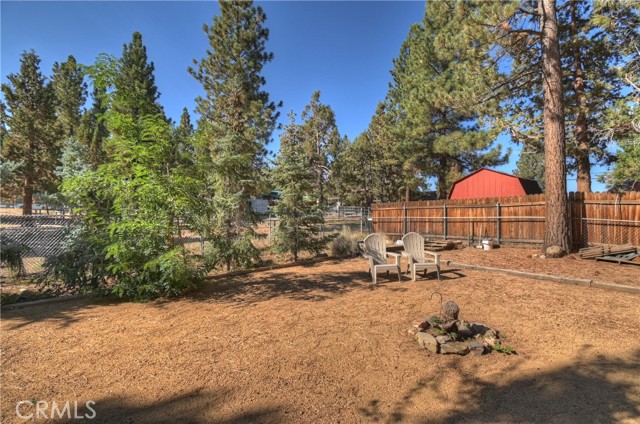 2208 Manzanita Lane, Big Bear City CA: https://media.crmls.org/medias/f5477603-d861-43d9-b9c7-b5a9f4edaa46.jpg