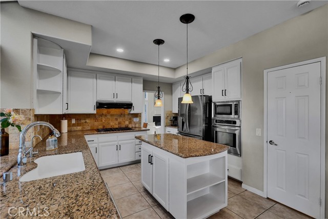 Detail Gallery Image 34 of 40 For 39990 Gibraltar Dr, Murrieta,  CA 92562 - 5 Beds | 3 Baths