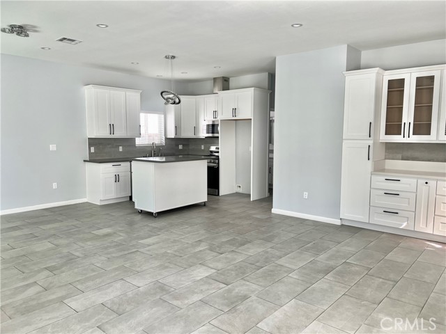 Detail Gallery Image 3 of 14 For 1040 Ruberta Ave a,  Glendale,  CA 91201 - 2 Beds | 2 Baths