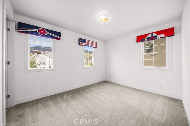 Detail Gallery Image 27 of 38 For 20564 W Bluebird Ct, Porter Ranch,  CA 91326 - 5 Beds | 5/1 Baths