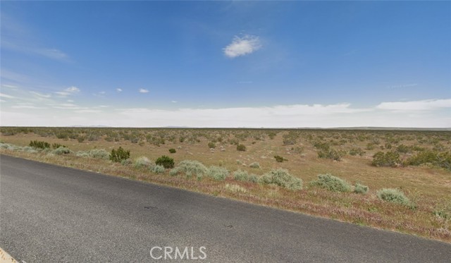 821 East Glen Road, Mojave CA: https://media.crmls.org/medias/f54b6b20-4ca4-422a-887d-6ffb982e888d.jpg