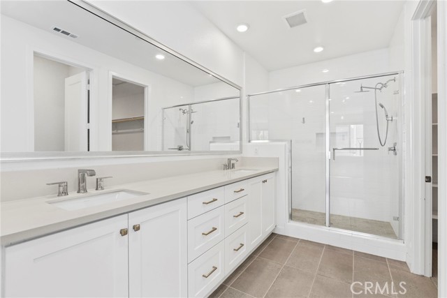 27124 Purple Sage Court, Valencia CA: https://media.crmls.org/medias/f54bd7f6-4fec-4b22-ad70-cb90559ab2e2.jpg