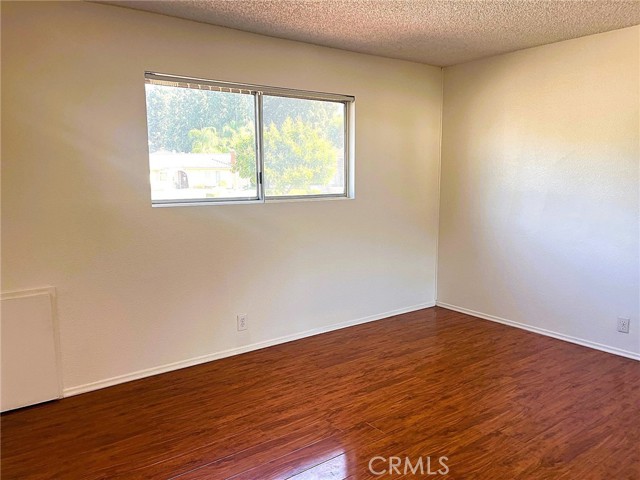 1226 Azalea Court, Upland CA: https://media.crmls.org/medias/f54c4e21-0b5b-41dd-9434-3cbf6d18c17d.jpg