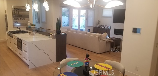 747 33rd Street, Manhattan Beach, California 90266, 5 Bedrooms Bedrooms, ,4 BathroomsBathrooms,Residential,Sold,33rd,SB22018510