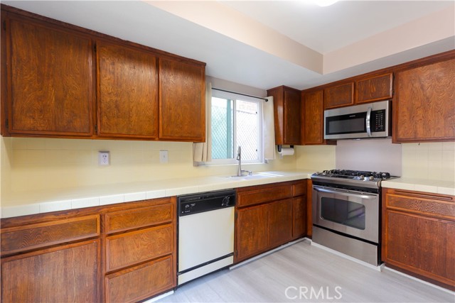 2616 Voorhees Avenue, Redondo Beach CA: https://media.crmls.org/medias/f54e0f36-0132-4b42-a0f3-f26beaec3aff.jpg