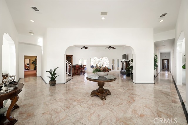 Detail Gallery Image 6 of 56 For 9446 Kern River, Bakersfield,  CA 93308 - 4 Beds | 4/1 Baths