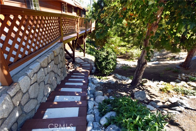 Detail Gallery Image 58 of 72 For 27547 W Shore Rd, Lake Arrowhead,  CA 92352 - 3 Beds | 3/1 Baths