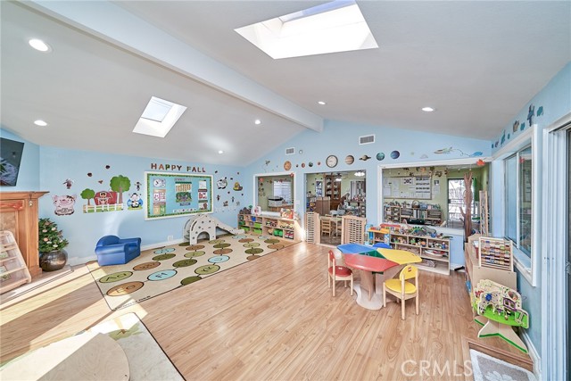 18726 La Guardia Street, Rowland Heights CA: https://media.crmls.org/medias/f5508dcf-52a8-454c-9566-b1a54d47a7f9.jpg