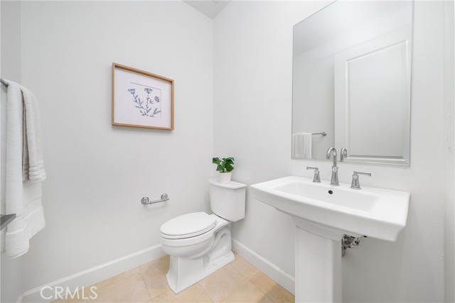 67 Brixton, Irvine CA: https://media.crmls.org/medias/f5509b5e-3bb9-4e08-93ab-56811a72f724.jpg