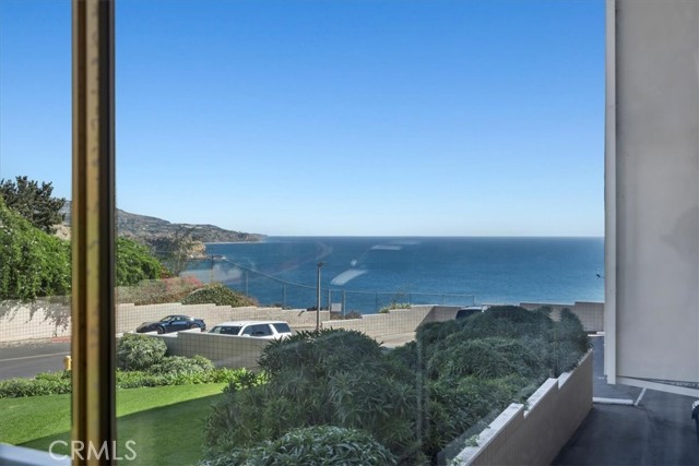 32759 Seagate Drive, Rancho Palos Verdes, California 90275, 2 Bedrooms Bedrooms, ,2 BathroomsBathrooms,Residential,For Sale,Seagate,PV24220169