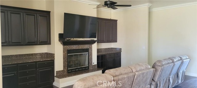 19015 Spalding Avenue, Riverside CA: https://media.crmls.org/medias/f551659c-a1f6-402d-a922-1b5d072de35e.jpg