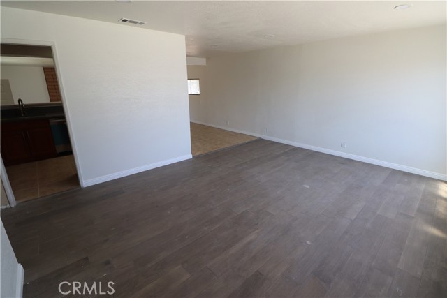 2987 eton, Pomona CA: https://media.crmls.org/medias/f55226ba-cc6a-4aeb-b6fc-bdda22cc5fc9.jpg