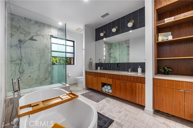 Detail Gallery Image 14 of 30 For 928 S Juanita Ave #C,  Redondo Beach,  CA 90277 - 4 Beds | 3/1 Baths