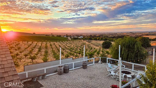 7110 Drake Road, Paso Robles CA: https://media.crmls.org/medias/f5530a2b-4d10-40cd-85f0-89336319c067.jpg
