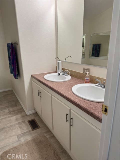 30000 Hasley Canyon Road, Castaic CA: https://media.crmls.org/medias/f553333e-8b3b-447a-8646-6199388fca82.jpg