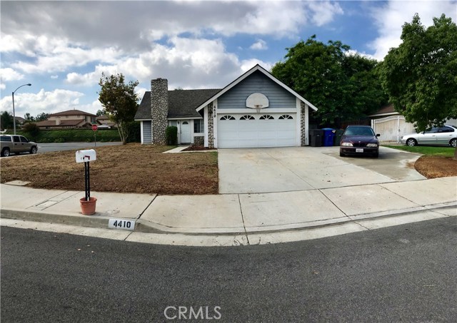 4410 Morristown Dr, Riverside, CA 92505