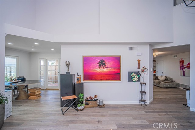 Detail Gallery Image 12 of 74 For 6117 E Garnet Cir, Anaheim Hills,  CA 92807 - 3 Beds | 3 Baths