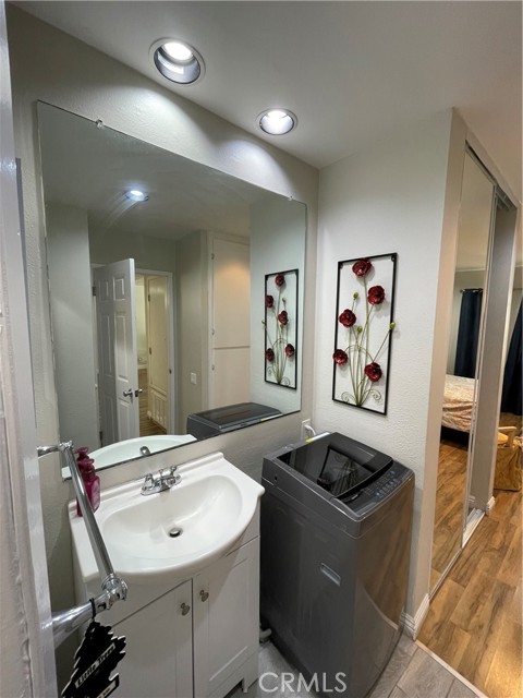 5460 White Oak Avenue, Encino CA: https://media.crmls.org/medias/f555b131-488b-4f45-abbb-15565193a0d6.jpg