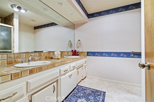 4336 Highcastle Lane, Santa Maria CA: https://media.crmls.org/medias/f555f59c-bfd7-4f43-bfd5-355b00957d8f.jpg