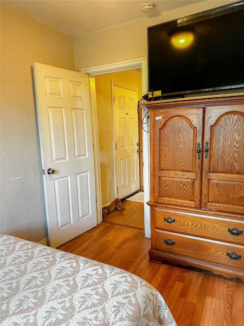 14748 Randall Avenue, Fontana CA: https://media.crmls.org/medias/f556002b-1dc7-4566-b526-02ef25b7083c.jpg