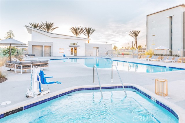 Detail Gallery Image 11 of 27 For 12801 Brookhurst St, Garden Grove,  CA 92840 - 2 Beds | 2/1 Baths