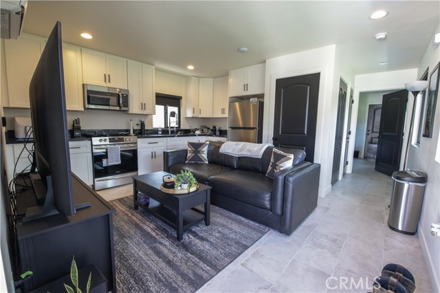 Detail Gallery Image 32 of 47 For 1322 Campus, Redlands,  CA 92374 - 4 Beds | 5 Baths