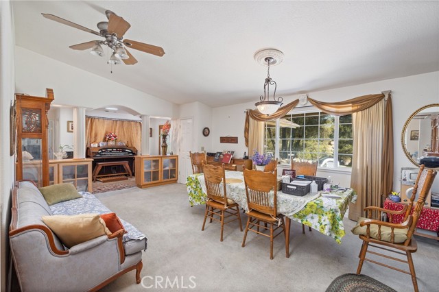 45544 Pine River Road, Ahwahnee CA: https://media.crmls.org/medias/f5564ae4-8915-4060-87d6-f00cadd6184c.jpg