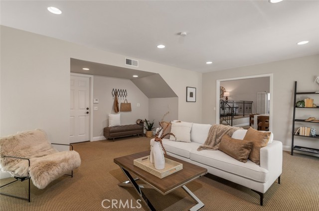 Detail Gallery Image 12 of 36 For 21432 via Viajante, Lake Forest,  CA 92630 - 3 Beds | 2/1 Baths