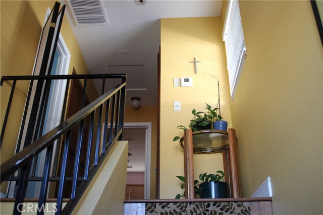 Detail Gallery Image 34 of 42 For 4345 W 154th St #11,  Lawndale,  CA 90260 - 2 Beds | 2 Baths