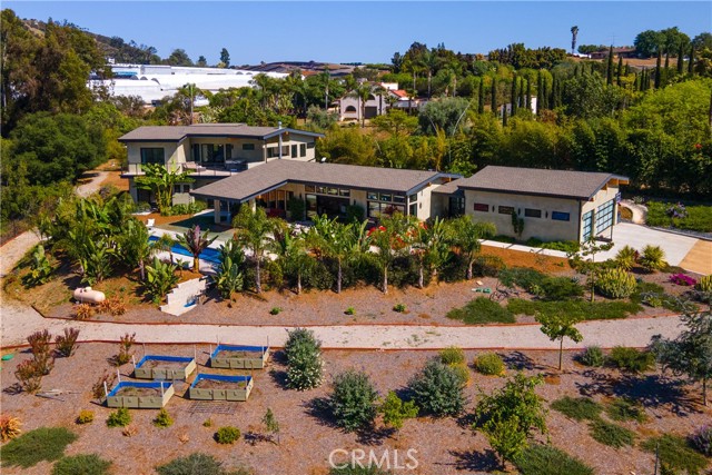 1088 Via Conca Doro, Vista CA: https://media.crmls.org/medias/f5576251-c645-40c3-8093-74b0244e7a23.jpg