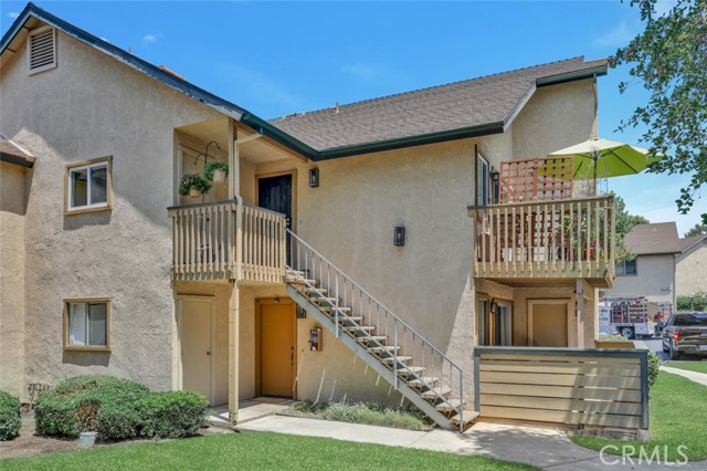 26058 Serrano Court, Lake Forest CA: https://media.crmls.org/medias/f5587e8a-da3e-43d6-b40a-e6e37feeae42.jpg