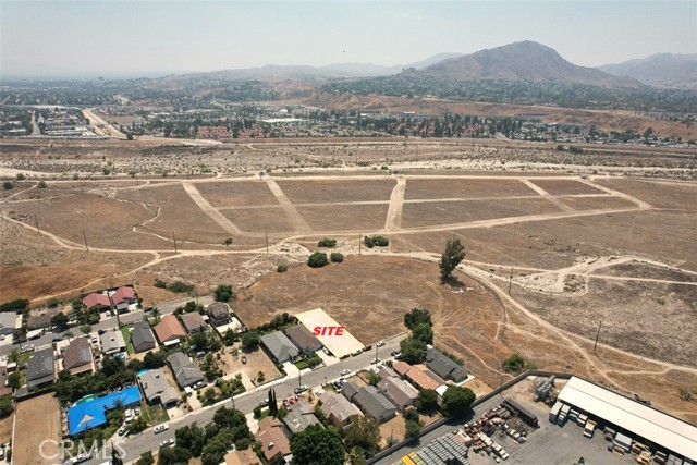 970 South Florez Street, Colton CA: https://media.crmls.org/medias/f55949e9-efb4-434f-8ad5-90811de14c5e.jpg
