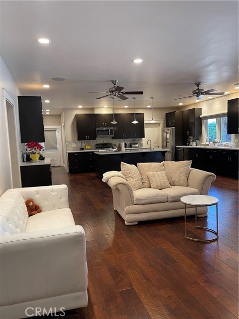 Detail Gallery Image 8 of 40 For 17183 Sunburst, –,  CA 91325 - 3 Beds | 4/1 Baths