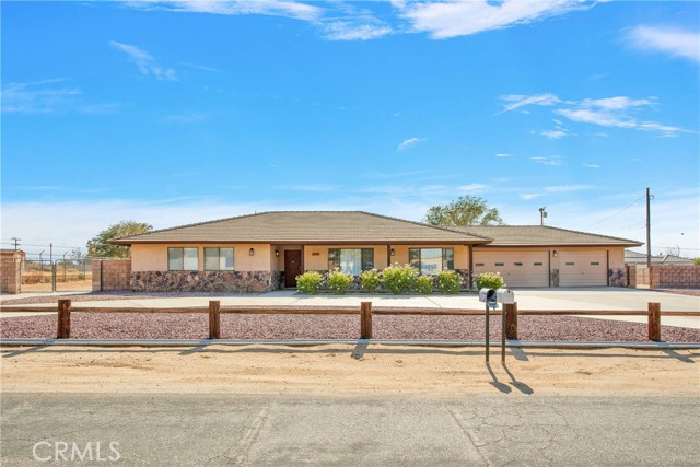 Detail Gallery Image 1 of 1 For 18301 Cocopah Rd, Apple Valley,  CA 92307 - 4 Beds | 2/1 Baths