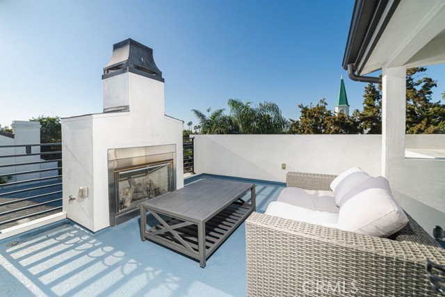 Detail Gallery Image 48 of 67 For 608 Heliotrope, Corona Del Mar,  CA 92625 - 4 Beds | 4 Baths