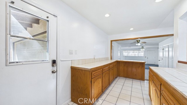 Detail Gallery Image 13 of 38 For 1529 E Avenue Q6, Palmdale,  CA 93550 - 4 Beds | 2 Baths