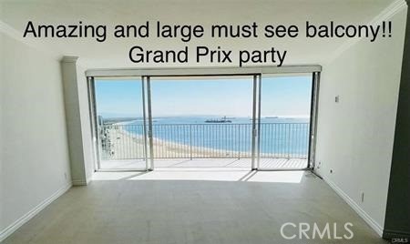 https://media.crmls.org/medias/f55d340a-502b-4803-85dd-395439731104.jpg?preset=X-Large