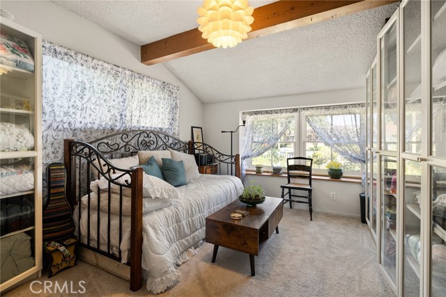 23856 Aetna Street, Woodland Hills CA: https://media.crmls.org/medias/f55ddfe5-26ff-44d1-a438-0c7c3756d0da.jpg