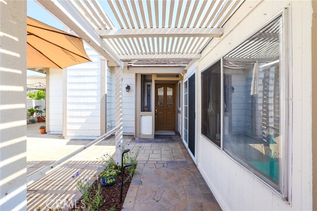 780 Gregory Lane, Oceanside CA: https://media.crmls.org/medias/f55f031d-a950-4dd9-8047-7547d749d624.jpg