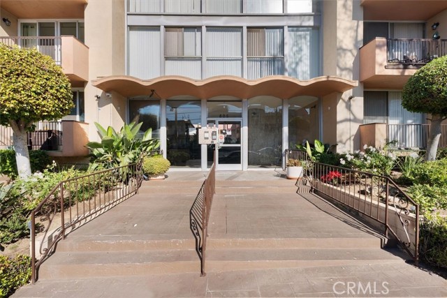 Detail Gallery Image 2 of 33 For 805 Glenway #105,  Inglewood,  CA 90302 - 2 Beds | 2 Baths