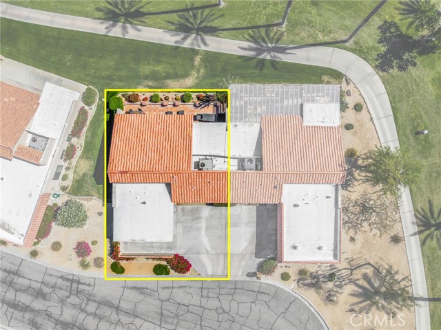 Detail Gallery Image 8 of 27 For 41790 Resorter Bld, Palm Desert,  CA 92211 - 2 Beds | 2 Baths