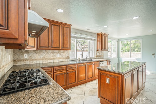 Detail Gallery Image 27 of 53 For 4831 Corso Cir, Cypress,  CA 90630 - 4 Beds | 2/1 Baths