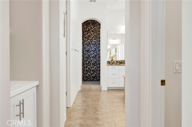 538 Francesca Lane, Glendora CA: https://media.crmls.org/medias/f560bbf1-3347-4081-b0c7-42fe27cfd7f7.jpg