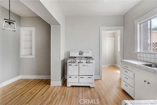 Detail Gallery Image 12 of 16 For 718 Hermosa Ave, Hermosa Beach,  CA 90254 - – Beds | – Baths