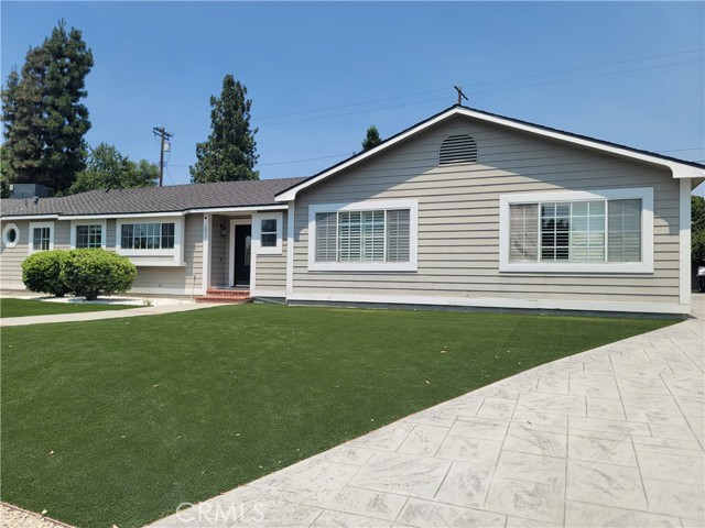 18001 Osborne Street, Sherwood Forest CA: https://media.crmls.org/medias/f5619e38-2859-495e-a111-a9d28d39eb9e.jpg