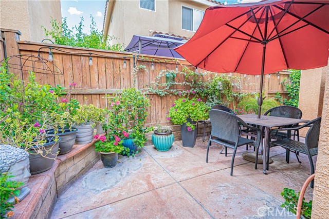 Detail Gallery Image 13 of 26 For 24472 Montevista Cir, Valencia,  CA 91354 - 3 Beds | 3 Baths