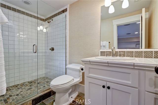 Detail Gallery Image 27 of 36 For 2603 Laurel Ave, Manhattan Beach,  CA 90266 - 5 Beds | 4/1 Baths
